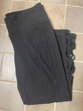 Livi Active Black High-Waist Leggings with Side Strappy Detail